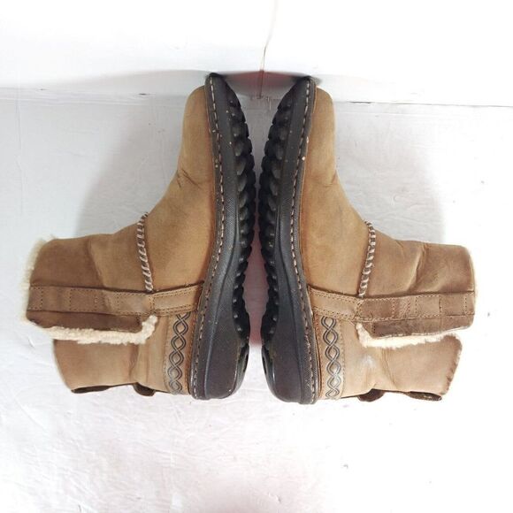 UGG Women's Cove US 7 Brown Leather Shearling Lined Ankle Winter Boots - Picture 10 of 16